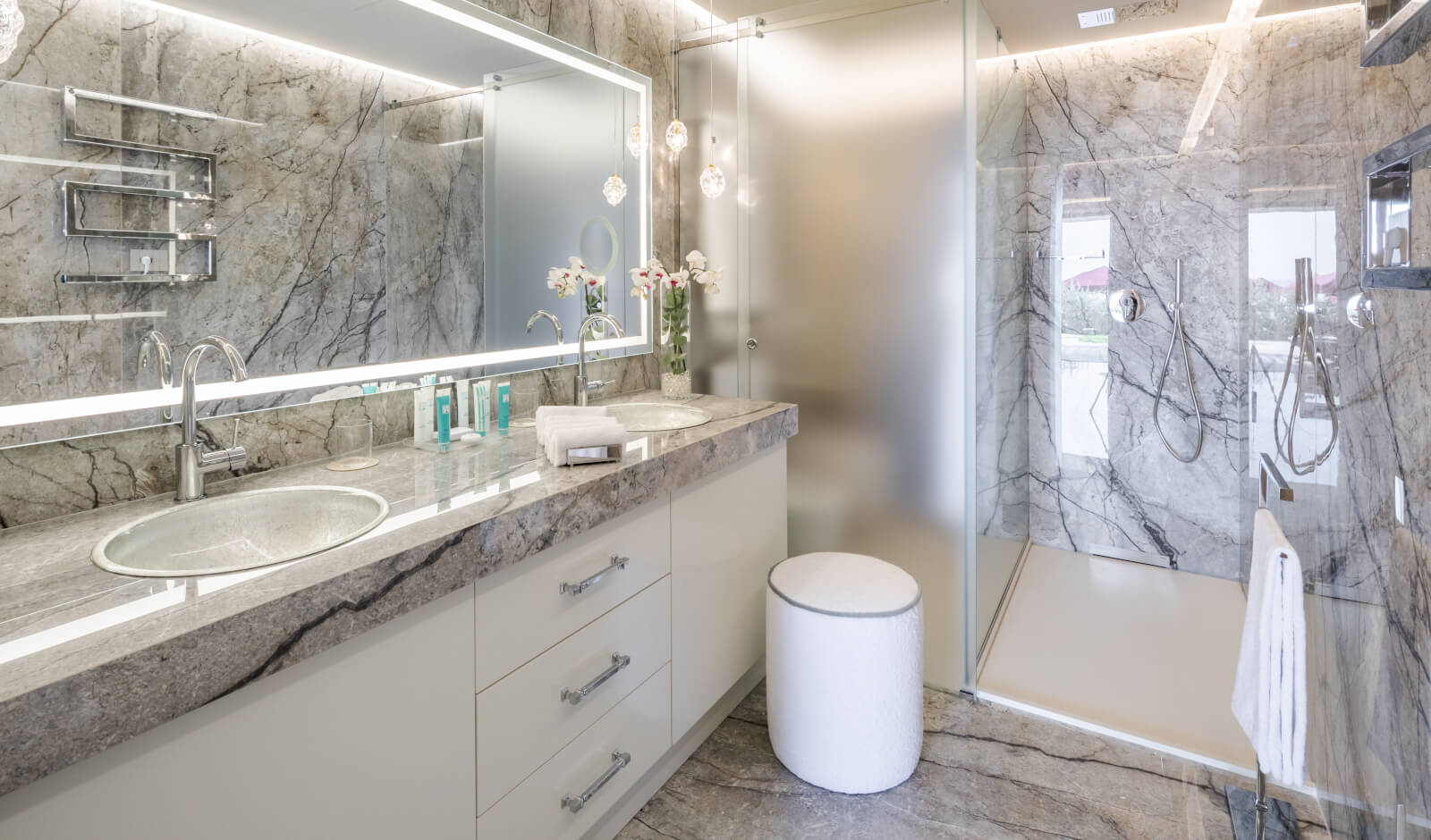 Bathroom interiors of the Superior Suite sea view